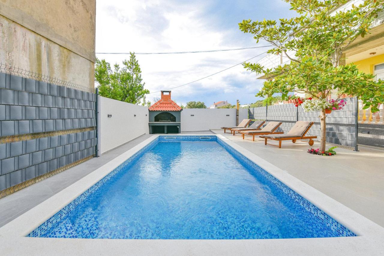 Homena With A Heated Pool