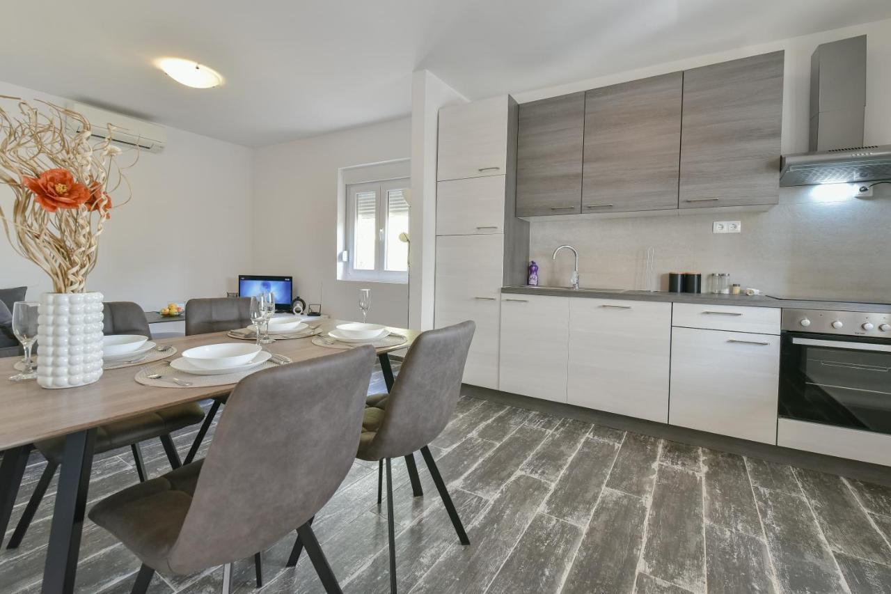 Holiday home Homena With A Heated Pool Bibinje